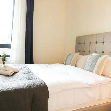 Waterfront Collection Apartment *