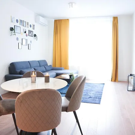 Waterfront Collection Apartment *