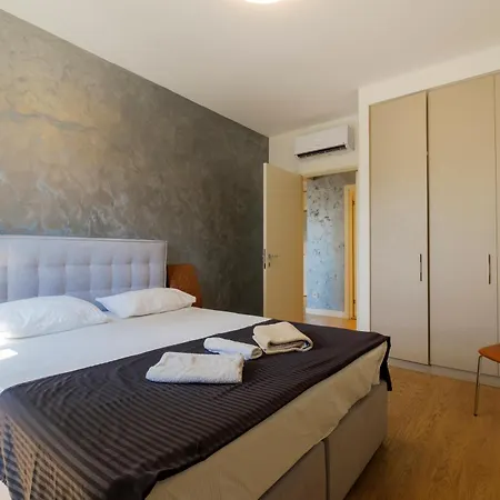 Waterfront Collection Apartment Belgrade